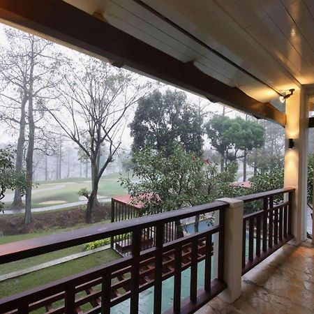 Taman Dayu Golf Club And Resort Prigen Exterior foto