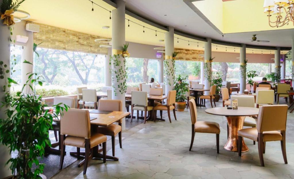 Taman Dayu Golf Club And Resort Prigen Exterior foto