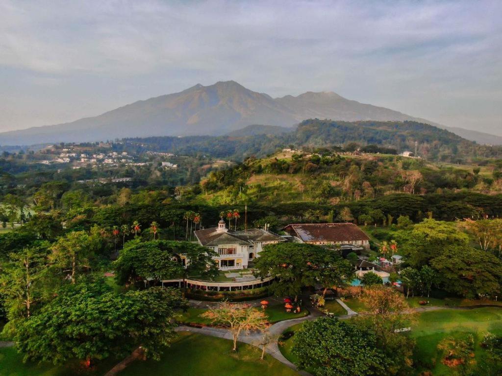 Taman Dayu Golf Club And Resort Prigen Exterior foto