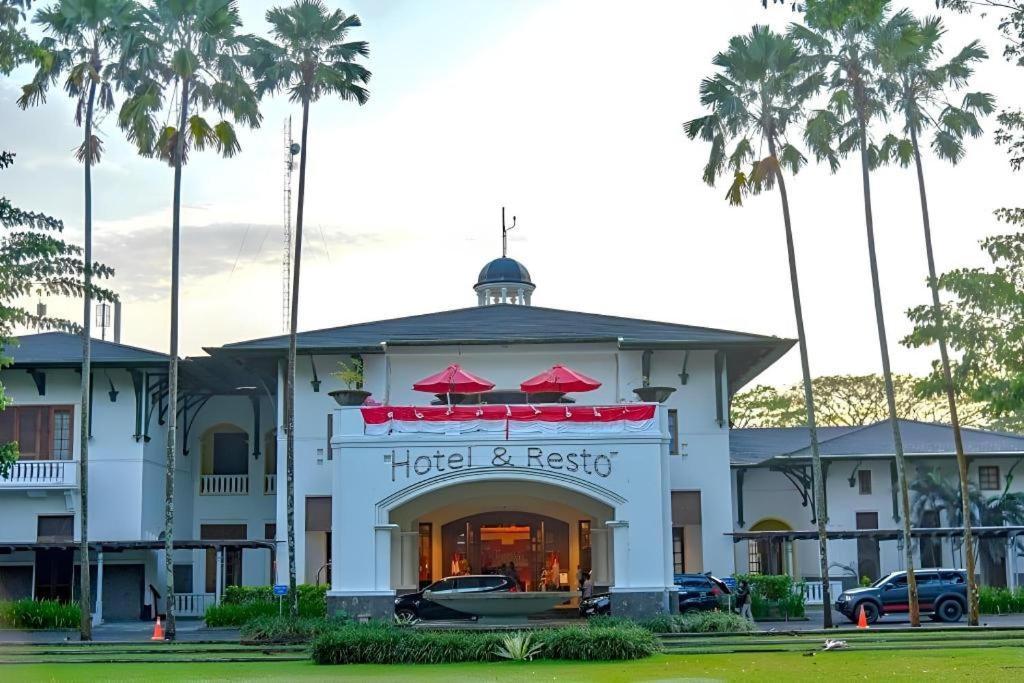 Taman Dayu Golf Club And Resort Prigen Exterior foto