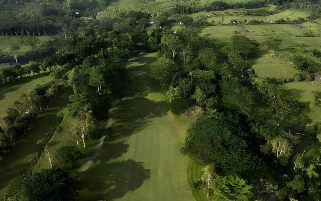 Taman Dayu Golf Club And Resort Prigen Exterior foto